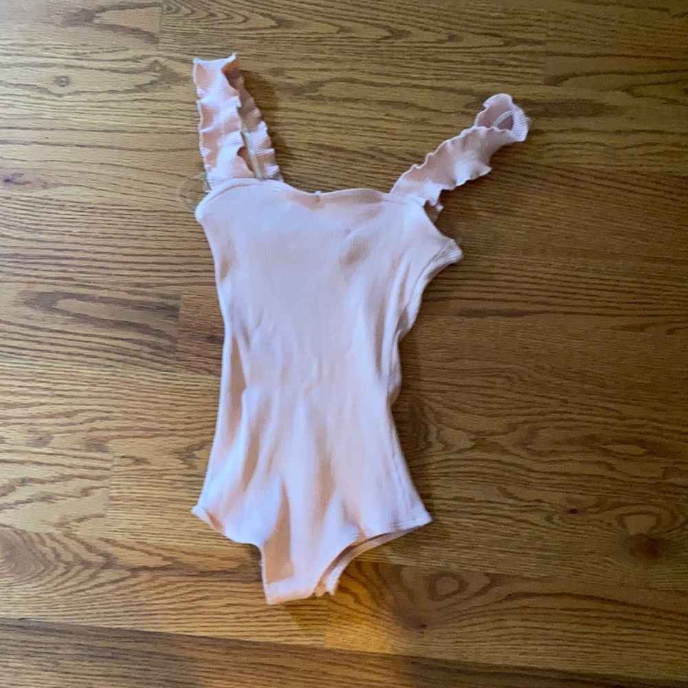 JOLIE light pink ribbed body suit